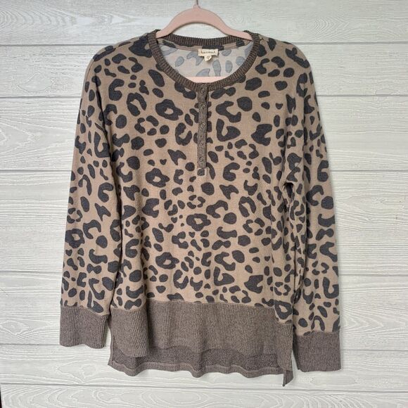 Hem & Thread Soft Animal Print Tunic Top M - Picture 1 of 3